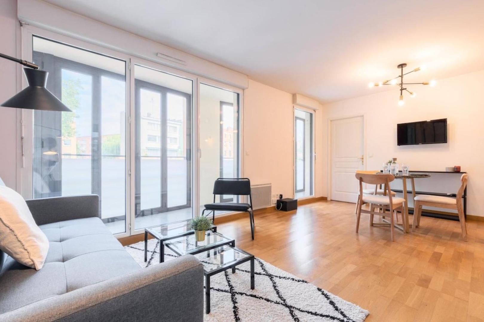 Euratechnologies - Bright Apartment With Parking Lille Exterior photo